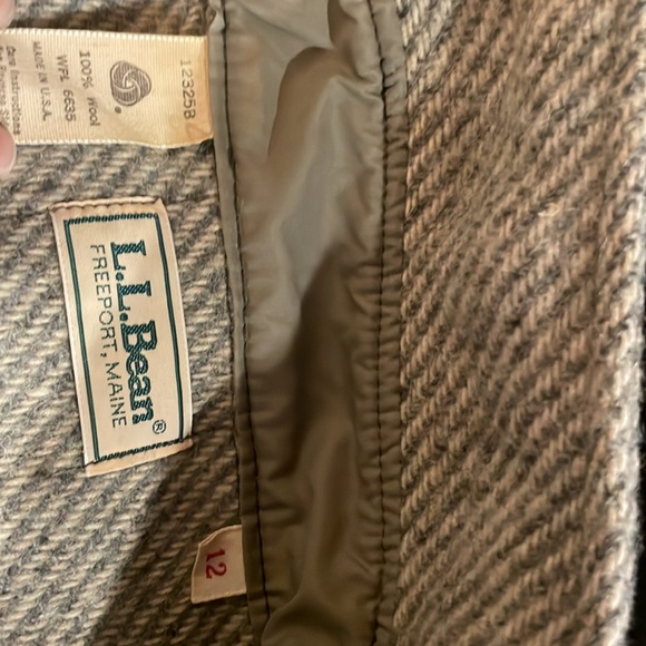 Vintage LL Bean wool shirt jacket. - Picture 5 of 5